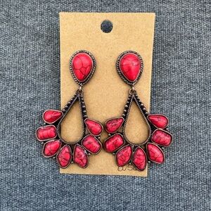 Western Red Stone Teardrop Dangle Earrings.
